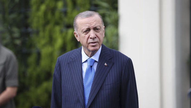 Erdoğan’dan Mete Gazoz’a tebrik telefonu