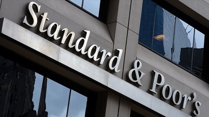 S&P, İsrail’in kredi notu görünümünü “negatife” indirdi