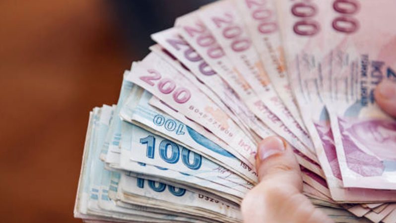 Bağ-Kur ve Emekli Sandığı emeklilerine 5 bin lira takviye ödemesi bugün yapılıyor