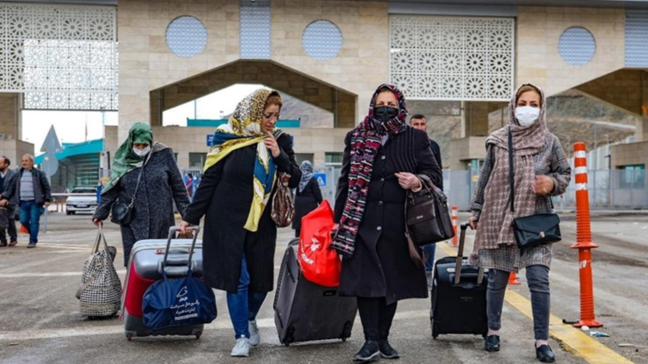 Van’a yedi ayda 418 bin İranlı turist geldi