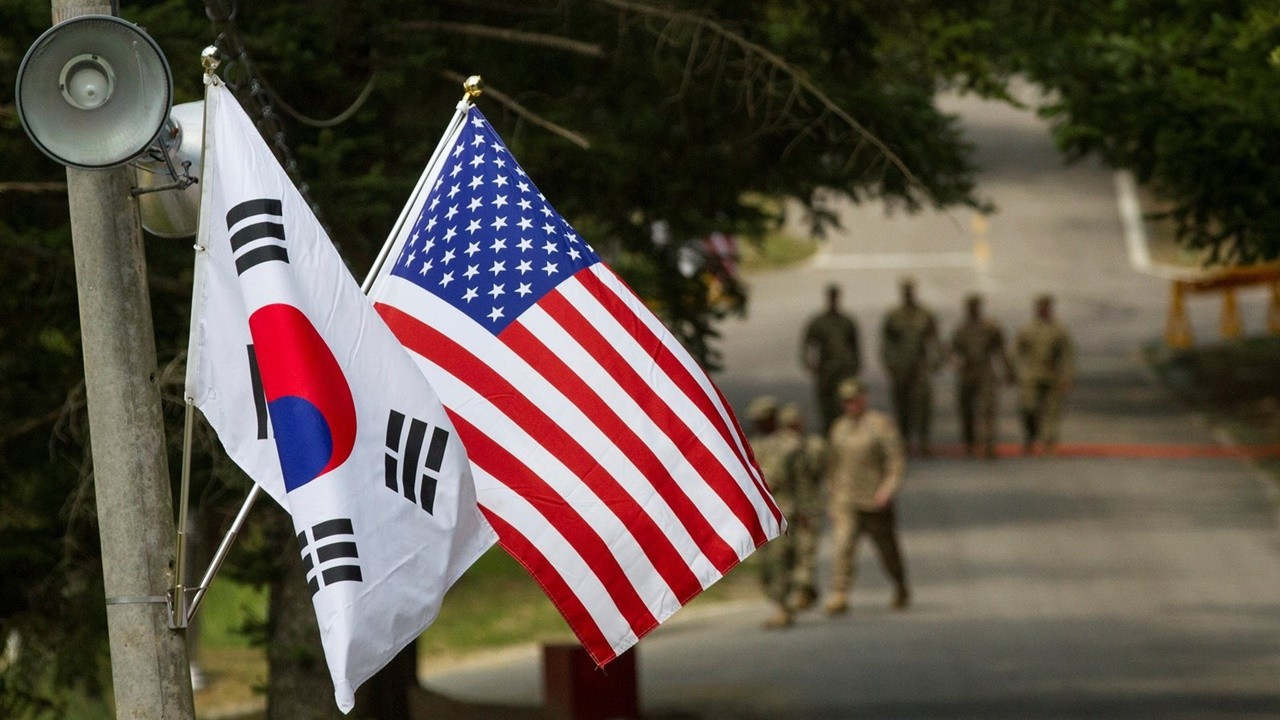 ABD, Güney Kore’ye uçak gemisi gönderdi