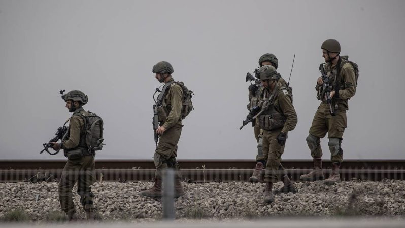 Gazze’ye hücum kapıda: İsrail 300 bin yedek askeri vazifeye çağırdı