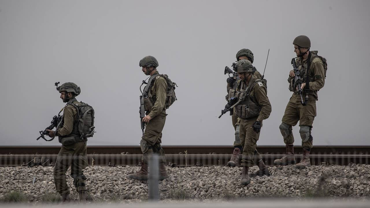 Gazze’ye hücum kapıda: İsrail 300 bin yedek askeri vazifeye çağırdı