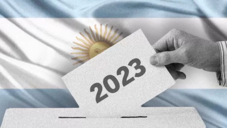 Arjantin’de yeni devlet lideri çok sağcı Javier Milei