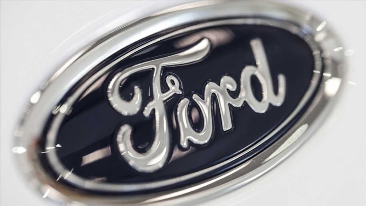 Ford’dan Türkiye pazarına iki yeni araç: Ford Tourneo Courier ve Transit Courier yola çıktı