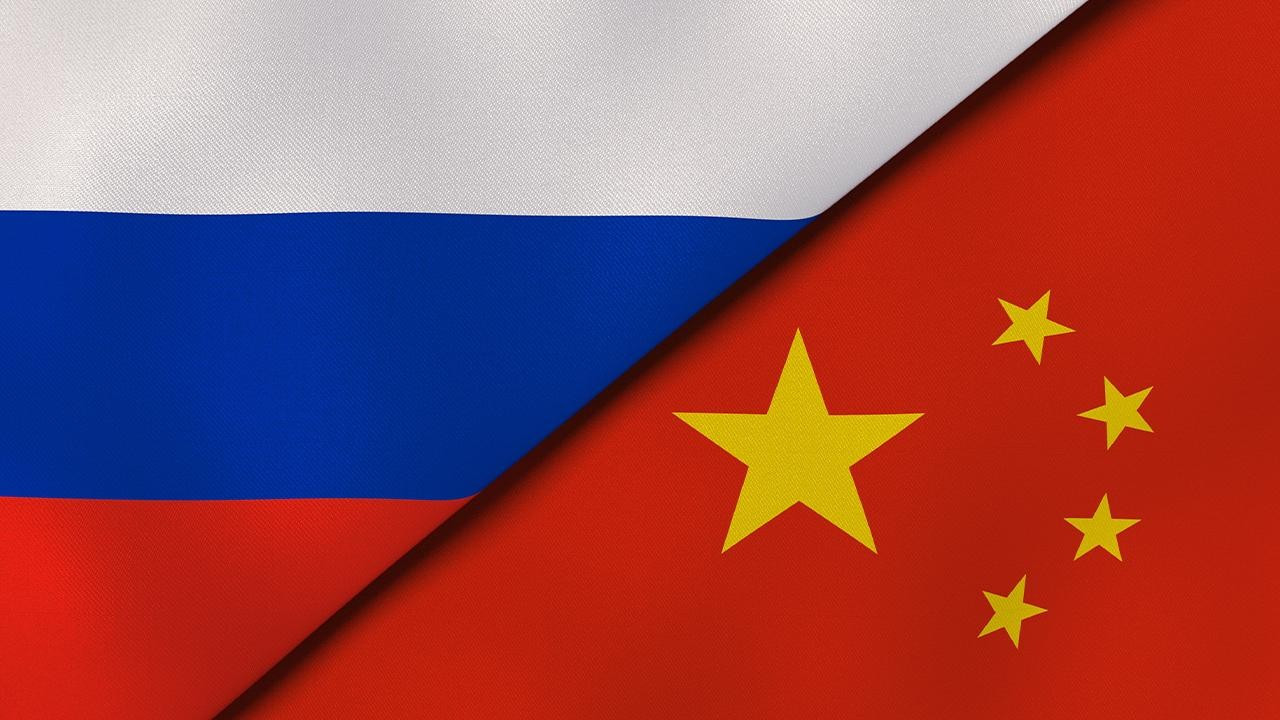 Rusya ve Çin’den iktisat ile güçte işbirliği